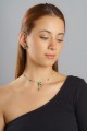 Choquer con flores y circones.