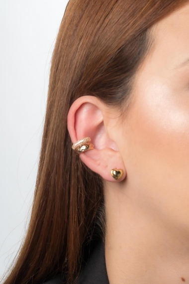 Earcuff oro rosa con circones y acabado martillado.
