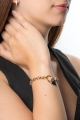 Pulsera tres oros de eslabones con dijes.